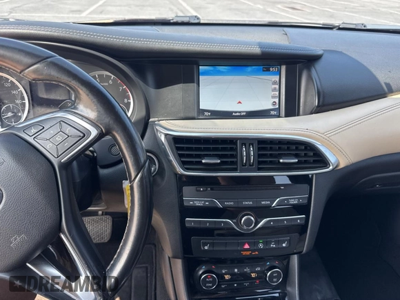 2018 Infiniti QX30 Premium with VIN SJKCH5CR4JA044802, listed as a Copart auction lot 59876905 with 89,177 mi miles and Clean title. Bid and sale history available at DreamBid. Image 9.