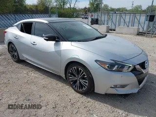 2017 Nissan Maxima SV z VIN 1N4AA6AP4HC432932, wystawiony jako IAAI lot #42210334 z przebiegiem 83 598 mil mil oraz . Historia ofert i sprzedaży dostępna na DreamBid. Obrazek 1.