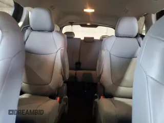 2024 Toyota Sienna XLE with VIN 5TDYSKFC5RS142123, listed as a Copart auction lot 42911995 with 4,003 mi miles and Salvage Title. Bid and sale history available at DreamBid. Image 10.