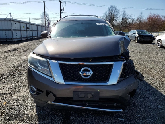 2016 Nissan Pathfinder SL with VIN 5N1AR2MM1GC623294, listed as a Copart auction lot 50462525 with 150,713 mi miles and Salvage title. Bid and sale history available at DreamBid. Image 5.
