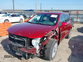 2021 Cadillac XT6 Premium Luxury z VIN 1GYKPCRS1MZ114854, wystawiony jako IAAI lot #41205686 z przebiegiem 27 347 mil mil oraz . Historia ofert i sprzedaży dostępna na DreamBid. Obrazek 20.