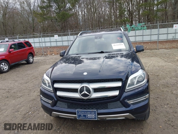2015 Mercedes-Benz GL-Class GL 450 with VIN 4JGDF6EE9FA513009, listed as a IAAI auction lot 41311164 with 121,185 mi miles. Bid and sale history available at carsss.com. Image 6.