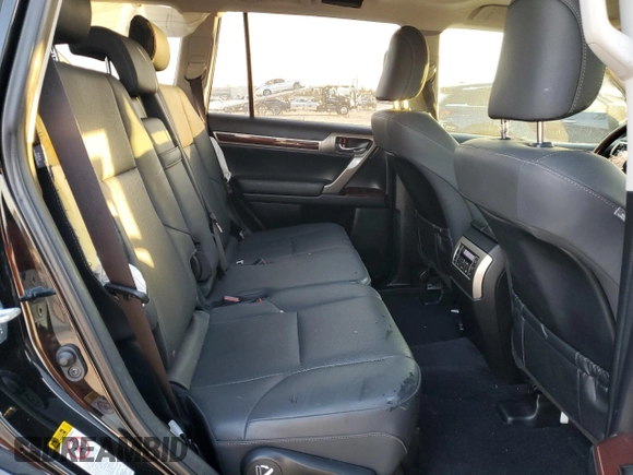 2019 Lexus GX with VIN JTJBM7FX8K5215879, listed as a Copart auction lot 84490814 with 101,280 mi miles and Salvage Title. Bid and sale history available at carsss.com. Image 10.