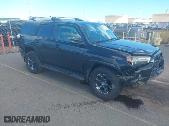 2019 Toyota 4Runner SR5 с VIN JTEBU5JR7K5664255, выставлен на аукционе IAAI как лот 41842222 с пробегом 77 178 миль миль и . История ставок и продаж доступна на DreamBid. Изображение 1.