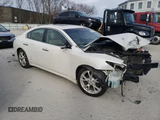 2013 Nissan Maxima SV z VIN 1N4AA5AP5DC823253, wystawiony jako Copart lot #87512605 z przebiegiem Nie podano mil oraz Czysty tytuł • Clean title. Historia ofert i sprzedaży dostępna na DreamBid. Obrazek 4.