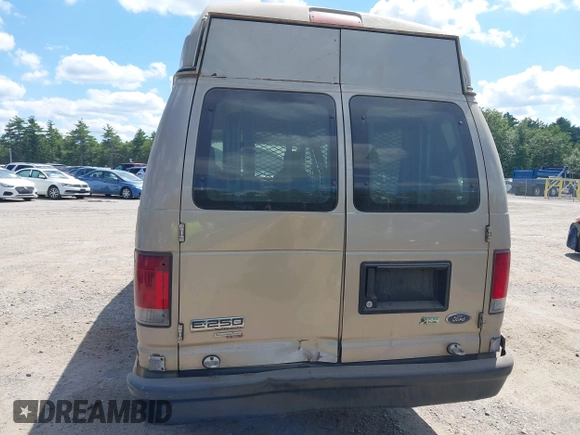 2013 Ford Econoline Cargo Commercial with VIN 1FTNS2EW8DDA88142, listed as a IAAI auction lot 42815258 with 326,304 mi miles and . Bid and sale history available at DreamBid. Image 6.
