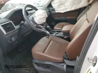 2023 Volkswagen Atlas SEL z VIN 1V2BR2CA0PC516333, wystawiony jako Copart lot #87041954 z przebiegiem 49 421 mil mil oraz Szkoda całkowita • Salvage title. Historia ofert i sprzedaży dostępna na DreamBid. Obrazek 7.