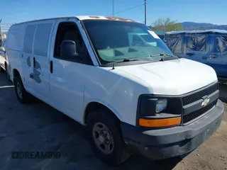 2008 Chevrolet Express Cargo Van with VIN 1GCFG15X281178354, listed as a IAAI auction lot 41827697 with 156,535 mi miles. Bid and sale history available at carsss.com. Image 1.