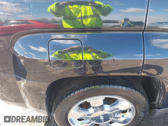 2011 GMC Terrain SLT-1 with VIN 2CTFLUE54B6446440, listed as a IAAI auction lot 41719642 with 177,594 mi miles and . Bid and sale history available at carsss.com. Image 19.