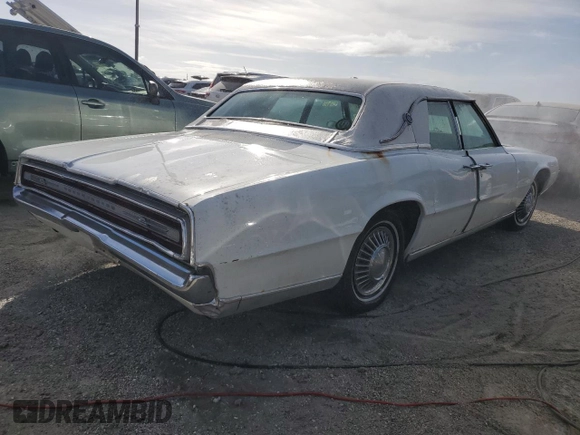 1967 Ford Thunderbird с VIN 7Y84Q116488, выставлен на аукционе Copart как лот 76255654 с пробегом 68 392 миль миль и На запчасти • Non repairable. История ставок и продаж доступна на DreamBid. Изображение 3.