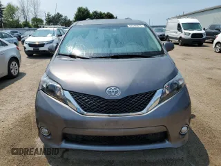 2011 Toyota Sienna SE with VIN 5TDXK3DC2BS175090, listed as a Copart auction lot 62560875 with 250,496 mi miles and Salvage title. Bid and sale history available at DreamBid. Image 5.