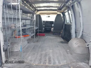 2013 Chevrolet Express Cargo z VIN 1GCWGFCA6D1145640, wystawiony jako IAAI lot #42379485 z przebiegiem 174 877 mil mil oraz . Historia ofert i sprzedaży dostępna na DreamBid. Obrazek 8.