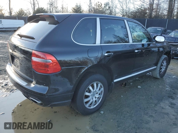 2010 Porsche Cayenne z VIN WP1AA2AP6ALA02536, wystawiony jako Copart lot #87112254 z przebiegiem 136 360 mil mil oraz Szkody całkowita. Historia ofert i sprzedaży dostępna na DreamBid. Obrazek 3.