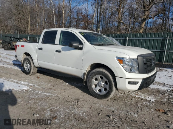 2022 Nissan Titan SV with VIN 1N6AA1EC1NN107060, listed as a Copart auction lot 86410174 with 6,899 mi miles and Clean title. Bid and sale history available at DreamBid. Image 4.