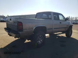 1998 Dodge Ram 2500 with VIN 3B7KF22D8WG102282, listed as a Copart auction lot 42704465 with 266,345 mi miles and Salvage Title. Bid and sale history available at carsss.com. Image 3.