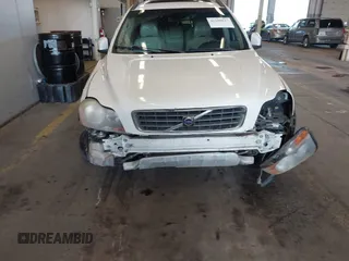 2007 Volvo XC90 I6 with VIN YV4CM982771367703, listed as a IAAI auction lot 41286837 with 189,530 mi miles and . Bid and sale history available at DreamBid. Image 6.