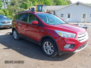 2018 Ford Escape SE z VIN 1FMCU9GD8JUB33366, wystawiony jako IAAI lot #42264706 z przebiegiem 48 478 mil mil oraz . Historia ofert i sprzedaży dostępna na DreamBid. Obrazek 1.