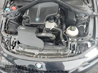 2017 BMW 3 Series 320i xDrive z VIN WBA8A3C34HA067209, wystawiony jako Copart lot #61074805 z przebiegiem 93 838 mil mil oraz Szkoda całkowita • Salvage title. Historia ofert i sprzedaży dostępna na DreamBid. Obrazek 11.