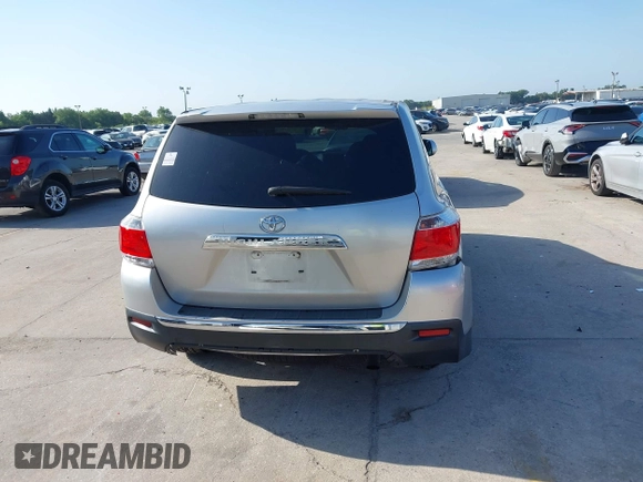 2013 Toyota Highlander with VIN 5TDZA3EHXDS031859, listed as a IAAI auction lot 41930139 with 140,920 mi miles and . Bid and sale history available at DreamBid. Image 16.