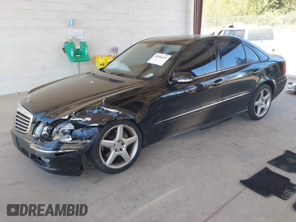 2009 Mercedes-Benz E-Class Luxury 3.5L with VIN WDBUF56X29B409585, listed as a IAAI auction lot 42046431 with 217,755 mi miles. Bid and sale history available at carsss.com. Image 17.
