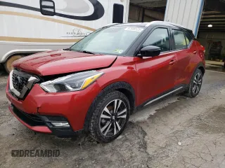 2019 Nissan Kicks S z VIN 3N1CP5CU6KL484981, wystawiony jako Copart lot #57899125 z przebiegiem 67 241 mil mil oraz Szkoda całkowita • Salvage title. Historia ofert i sprzedaży dostępna na DreamBid. Obrazek 1.