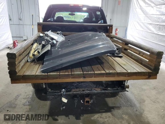 2006 Chevrolet Silverado 1500 LS with VIN 2GCEK13V061249442, listed as a Copart auction lot 55216885 with 251,630 mi miles and Clean Title. Bid and sale history available at DreamBid. Image 6.