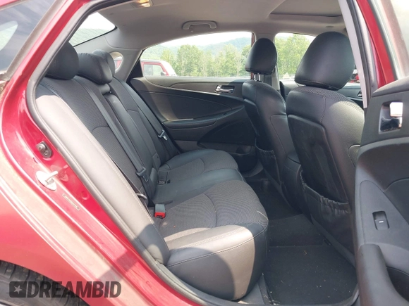 2012 Hyundai Sonata SE z VIN 5NPEC4AC0CH411449, wystawiony jako IAAI lot #42495294 z przebiegiem 109 080 mil mil oraz . Historia ofert i sprzedaży dostępna na DreamBid. Obrazek 8.