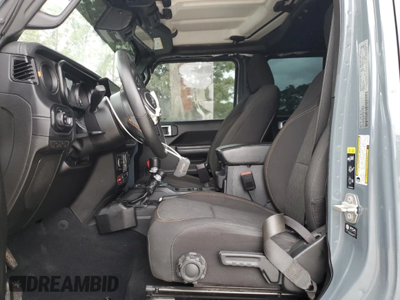 2024 Jeep Gladiator Mojave X с VIN 1C6JJTEGXRL115913, выставлен на аукционе Copart как лот 54733725 с пробегом 14 432 миль миль и Списание • Salvage title. История ставок и продаж доступна на DreamBid. Изображение 7.
