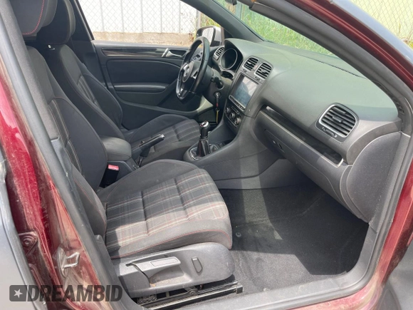 2010 Volkswagen GTI z VIN WVWHV7AJ9AW071636, wystawiony jako Copart lot #59004995 z przebiegiem 102 911 mil mil oraz Czysty tytuł • Clean title. Historia ofert i sprzedaży dostępna na DreamBid. Obrazek 5.