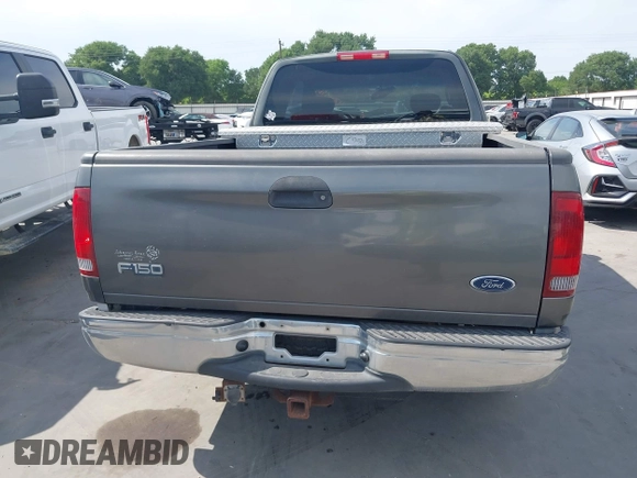 2002 Ford F-150 XL с VIN 1FTRX17W22NB51110, выставлен на аукционе IAAI как лот 42065464 с пробегом 346 583 миль миль и . История ставок и продаж доступна на DreamBid. Изображение 16.