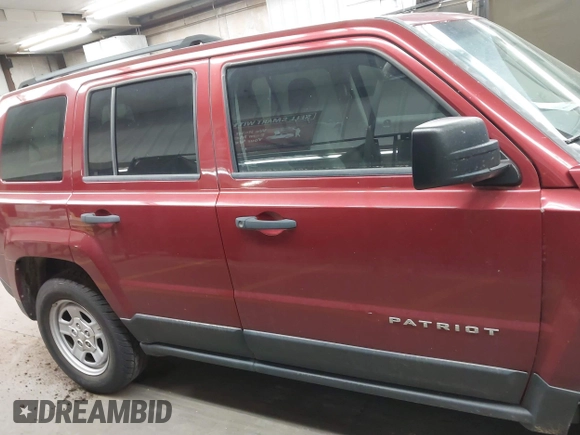 2015 Jeep Patriot Sport with VIN 1C4NJPBB3FD409993, listed as a IAAI auction lot 41847965 with 87,513 mi miles. Bid and sale history available at carsss.com. Image 13.