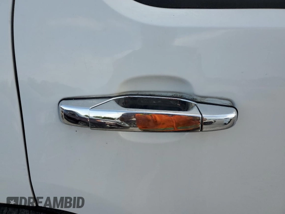 2007 GMC Yukon Denali z VIN 1GKFK63877J383310, wystawiony jako Copart lot #56122105 z przebiegiem 250 797 mil mil oraz Czysty tytuł • Clean title. Historia ofert i sprzedaży dostępna na DreamBid. Obrazek 11.