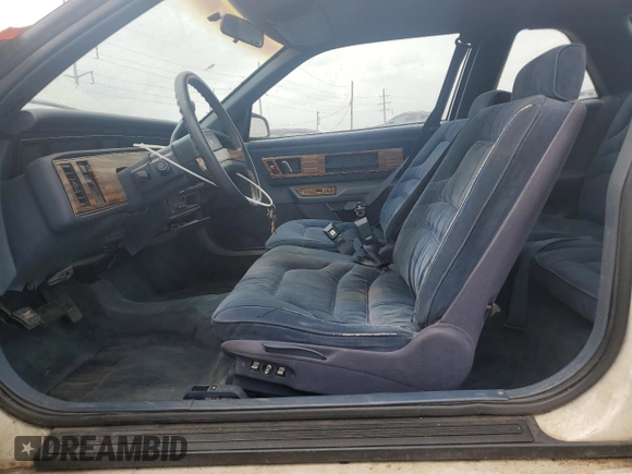 1988 Buick Regal с VIN 2G4WD14W5J1464891, выставлен на аукционе Copart как лот 61186065 с пробегом 83 990 миль миль и Чистый • Clean title. История ставок и продаж доступна на DreamBid. Изображение 7.