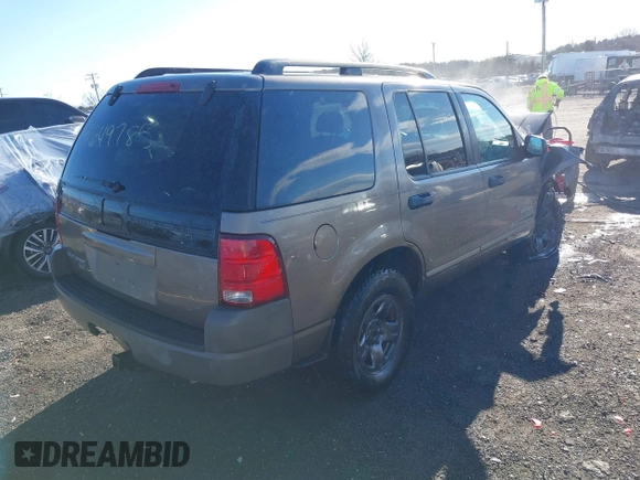 2002 Ford Explorer XLS with VIN 1FMZU72K12UD11589, listed as a IAAI auction lot 41649785 with 269,097 mi miles and . Bid and sale history available at DreamBid. Image 4.