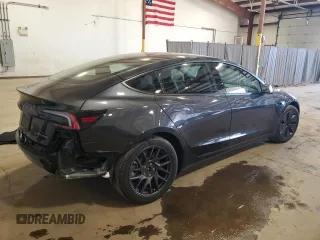 2025 Tesla Model 3 Long Range with VIN 5YJ3E1EB3SF904881, listed as a Copart auction lot 52704205 with 1,904 mi miles and Salvage Title. Bid and sale history available at DreamBid. Image 3.