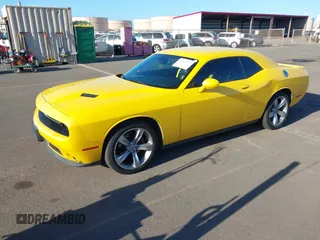 2017 Dodge Challenger SXT z VIN 2C3CDZAG3HH501610, wystawiony jako IAAI lot #42163027 z przebiegiem 66 464 mil mil oraz . Historia ofert i sprzedaży dostępna na DreamBid. Obrazek 2.