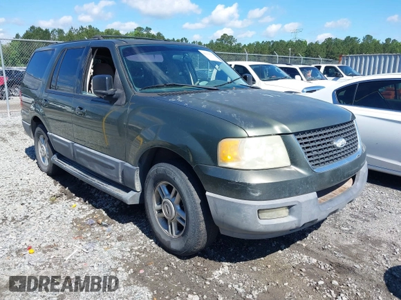 2003 Ford Expedition Special Service z VIN 1FMRU15W13LC50005, wystawiony jako IAAI lot #42234201 z przebiegiem 250 481 mil mil oraz . Historia ofert i sprzedaży dostępna na DreamBid. Obrazek 1.