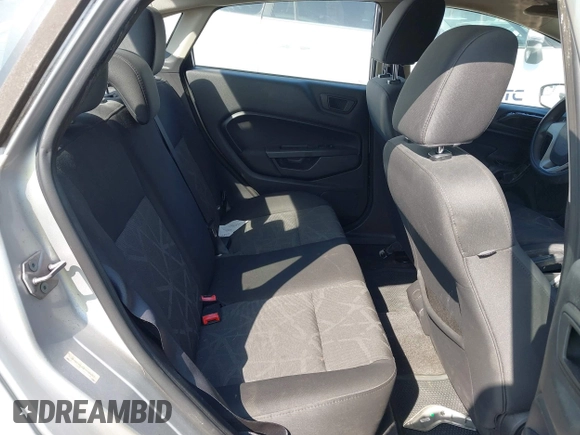 2011 Ford Fiesta SE z VIN 3FADP4BJXBM198683, wystawiony jako IAAI lot #42321736 z przebiegiem 138 674 mil mil oraz . Historia ofert i sprzedaży dostępna na DreamBid. Obrazek 8.