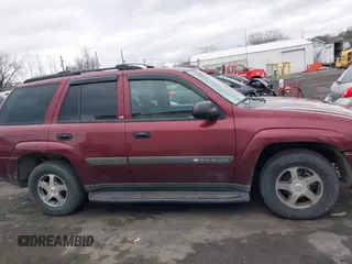 2004 Chevrolet TrailBlazer LS with VIN 1GNDT13S342381887, listed as a IAAI auction lot 42045636 with 103,780 mi miles and . Bid and sale history available at DreamBid. Image 13.