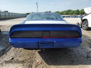 1980 Pontiac Firebird z VIN 2S87AAL155930, wystawiony jako Copart lot #56244295 z przebiegiem 61 263 mil mil oraz Nie do naprawy • Non repairable. Historia ofert i sprzedaży dostępna na DreamBid. Obrazek 6.