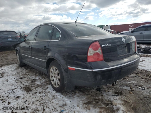 2002 Volkswagen Passat GLS with VIN WVWPD63BX2E396477, listed as a Copart auction lot 42934125 with 175,104 mi miles and Salvage Title. Bid and sale history available at carsss.com. Image 2.