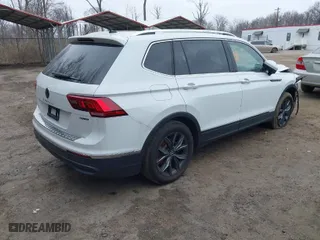 2024 Volkswagen Tiguan SE with VIN 3VVMB7AX1RM008684, listed as a IAAI auction lot 41801437 with 9,511 mi miles. Bid and sale history available at carsss.com. Image 4.