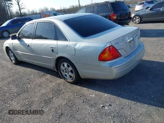 2001 Toyota Avalon XL with VIN 4T1BF28B01U128379, listed as a IAAI auction lot 41858432 with Not Provided miles and . Bid and sale history available at DreamBid. Image 3.