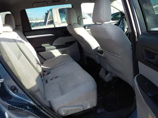2018 Toyota Highlander LE with VIN 5TDZZRFH1JS246973, listed as a IAAI auction lot 41724379 with 185,461 mi miles and . Bid and sale history available at DreamBid. Image 8.