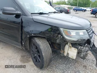 2016 Ford Police Interceptor Utility z VIN 1FM5K8AR6GGA19144, wystawiony jako IAAI lot #42199096 z przebiegiem 148 808 mil mil oraz . Historia ofert i sprzedaży dostępna na DreamBid. Obrazek 6.