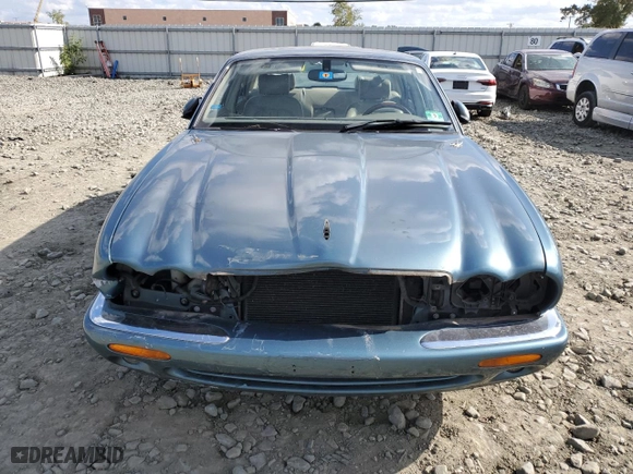 2000 Jaguar XJ with VIN SAJDA14C4YLF17633, listed as a Copart auction lot 74607544 with 89,114 mi miles and Clean Title. Bid and sale history available at carsss.com. Image 5.