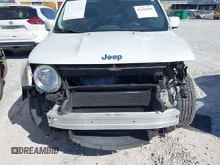 2015 Jeep Renegade Latitude with VIN ZACCJABT2FPC31041, listed as a IAAI auction lot 41626396 with 93,956 mi miles. Bid and sale history available at carsss.com. Image 6.