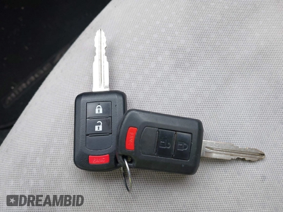 2017 Mitsubishi Mirage ES z VIN ML32F3FJ9HHF15946, wystawiony jako IAAI lot #41975322 z przebiegiem 90 759 mil mil oraz . Historia ofert i sprzedaży dostępna na DreamBid. Obrazek 11.