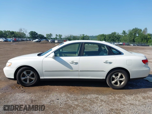 2007 Hyundai Azera GLS with VIN KMHFC46D67A189479, listed as a IAAI auction lot 42641536 with 127,281 mi miles and . Bid and sale history available at DreamBid. Image 14.