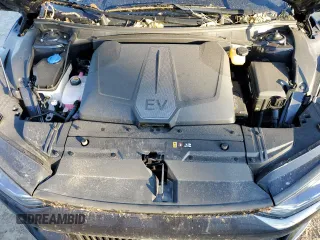 2023 Kia EV6 Wind with VIN KNDC34LA7P5112307, listed as a Copart auction lot 78389074 with 10,746 mi miles and Non Repairable. Bid and sale history available at carsss.com. Image 12.
